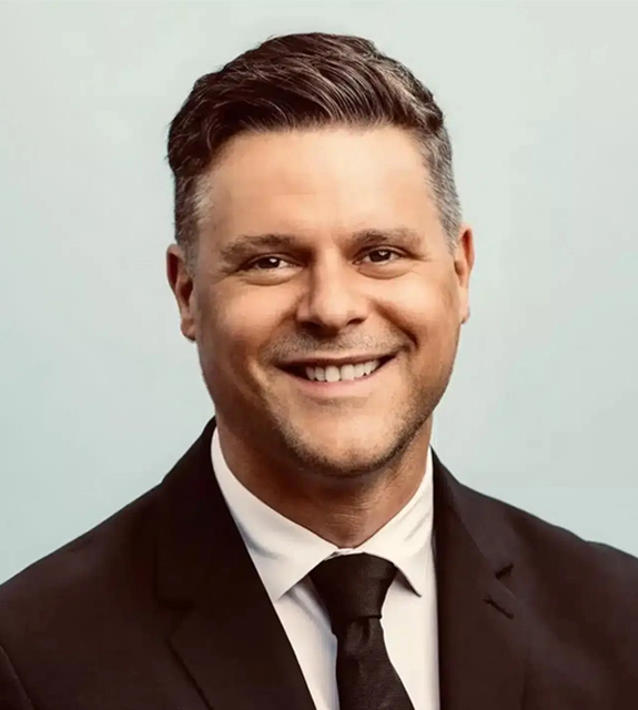 Award-Winning Immigration Attorney | Brandon Hall 